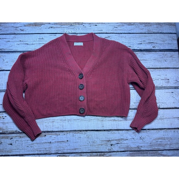 Urban Outfitters Sweaters - Urban Outfitters‎ Sweater Womens Size Slouchy Ribbed Cropped Cardigan Red